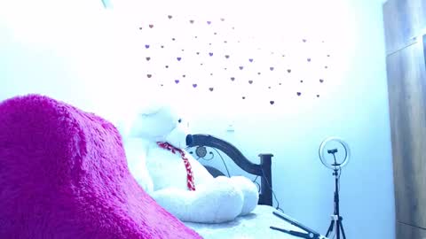 ana independent model online show from 02.28.25