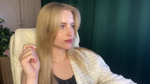Snapshot of anita_blairr chatting on 05.18.26 Anita online show from 05.18.26