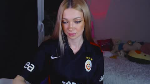 anita_moon_ online show from 02.12.26