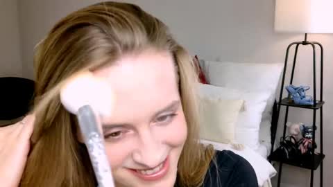 Anita online show from 09.15.25