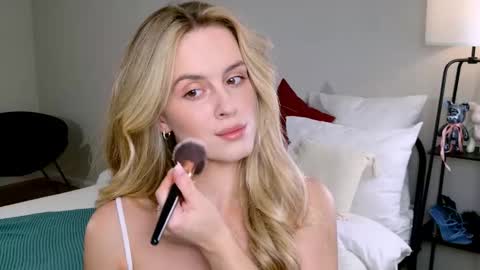 Anita online show from 10.12.25