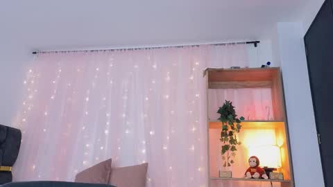 Snapshot of anitaglow chatting on 10.07.25 anitaglow online show from 10.07.25