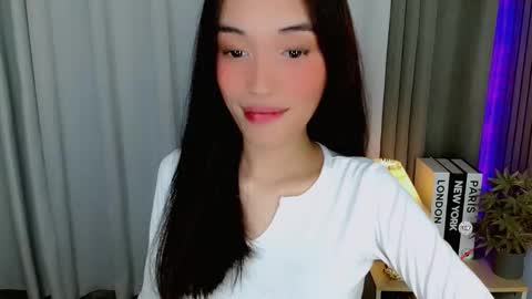 Snapshot of anitaguen chatting on 10.12.25 anita online show from 10.12.25