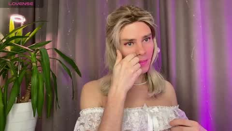 anjalin_sososok online show from 04.24.26