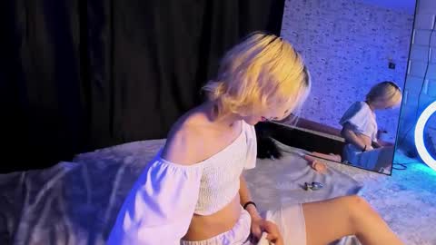 Angel online show from 10.12.25