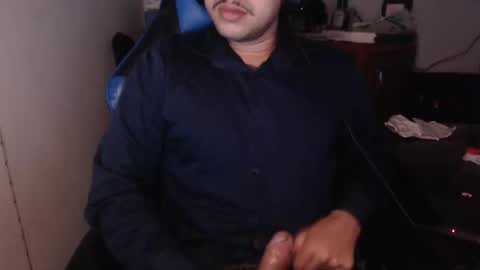 Snapshot of anjonoturno01 chatting on 11.17.25 anjonoturno01 online show from 11.17.25