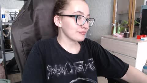 Snapshot of ankey_rayah chatting on 12.03.24 Nameless online show from 12.03.24