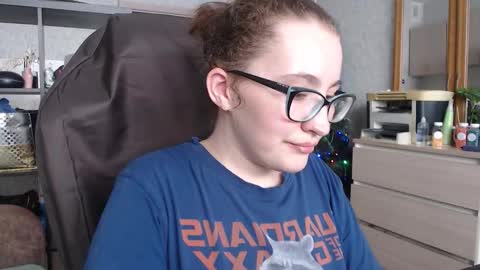 Snapshot of ankey_rayah chatting on 02.04.25 Nameless online show from 02.04.25