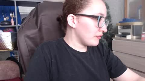 Snapshot of ankey_rayah chatting on 02.16.25 Nameless online show from 02.16.25