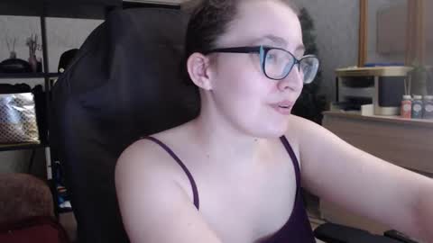 Snapshot of ankey_rayah chatting on 02.20.25 Nameless online show from 02.20.25