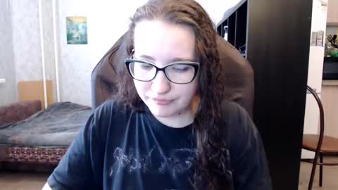 Snapshot of ankey_rayah chatting on 11.09.25 Nameless online show from 11.09.25