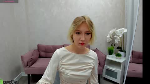 Snapshot of ann_garcia chatting on 02.23.26 ann online show from 02.23.26