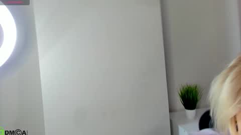 Snapshot of ann_garcia chatting on 03.11.26 ann online show from 03.11.26