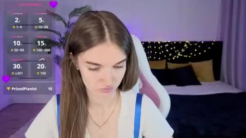 ann_woood online show from 07.28.26
