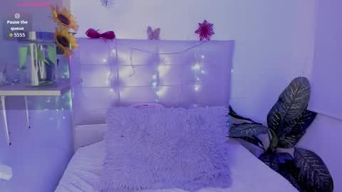 Snapshot of anna_blade_ chatting on 01.14.26 ANNA online show from 01.14.26