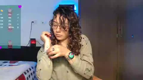 Snapshot of anna_dlove_cam chatting on 12.12.24 Anna online show from 12.12.24