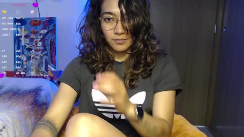 Snapshot of anna_dlove_cam chatting on 01.11.25 Anna online show from 01.11.25