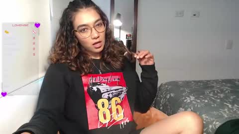 Snapshot of anna_dlove_cam chatting on 01.15.25 Anna online show from 01.15.25