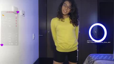 Snapshot of anna_dlove_cam chatting on 02.26.25 Anna online show from 02.26.25