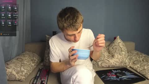 Snapshot of anna_jason chatting on 01.08.25 Fansly Jason sweet ass online show from 01.08.25