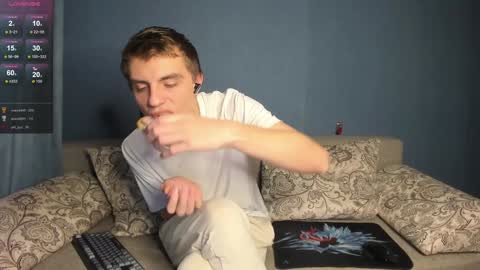 Snapshot of anna_jason chatting on 01.29.25 Fansly Jason sweet ass online show from 01.29.25