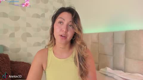 Ana Lucia online show from 09.26.25