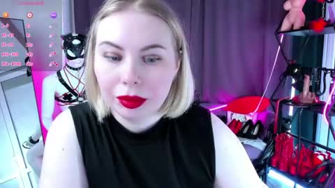 Snapshot of anna_maxwell chatting on 07.31.26 Anna online show from 07.31.26