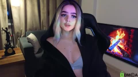 Anna online show from 02.07.25