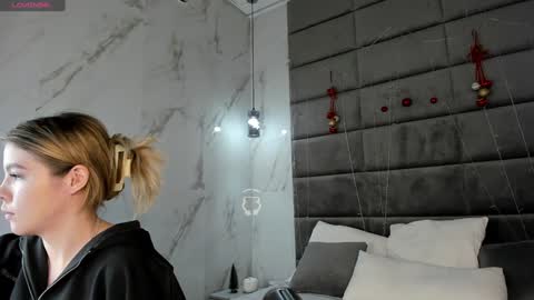 Anna online show from 01.07.25