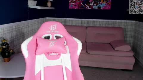 Anna GMT 2 Mon-Wed Sat  0300am-0900am Thu 1100AM-300PM online show from 01.31.25