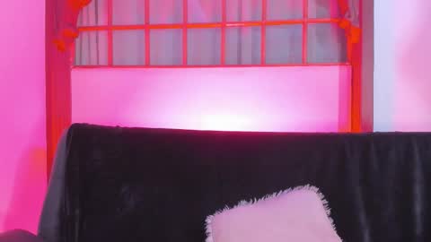 Snapshot of annaa__ chatting on 12.04.25 annaa__ online show from 12.04.25