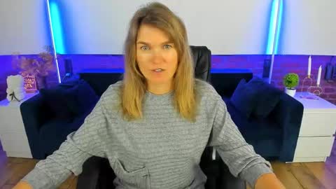 Annabel online show from 09.18.25