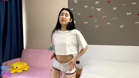 Snapshot of annabellegallego chatting on 03.17.26 Aya online show from 03.17.26