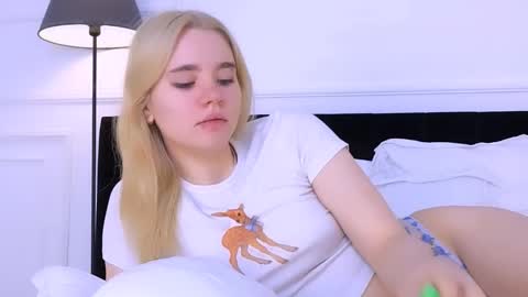 AnnaBelle online show from 10.24.25