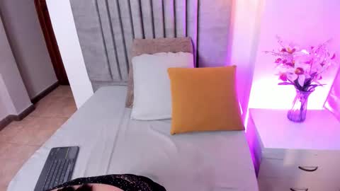 AnnaBrooks online show from 02.27.26