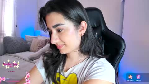 Annadu011 online show from 02.14.25