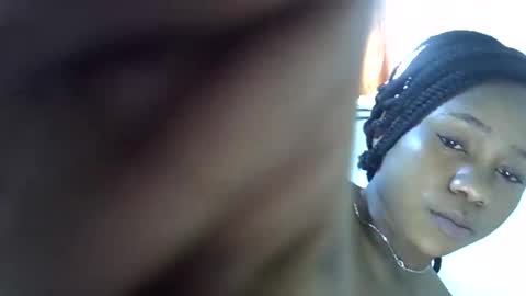 Snapshot of annaelle234 chatting on 09.20.25 annaelle234 online show from 09.20.25