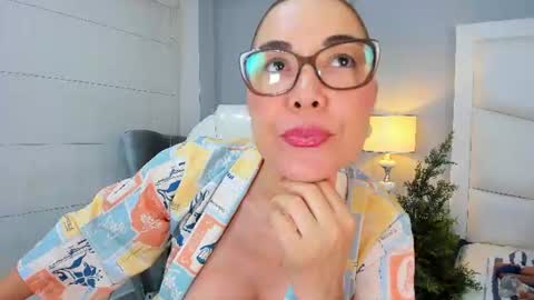 Annalu online show from 07.14.26