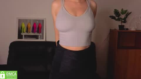 Anna online show from 12.15.25