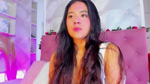 Snapshot of annaqueen_ chatting on 11.17.25 Anna online show from 11.17.25