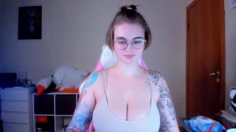 AnnaRoading online show from 02.14.25