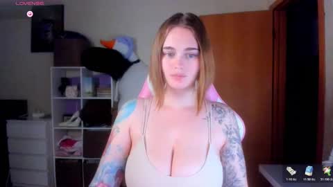 AnnaRoading online show from 10.26.25