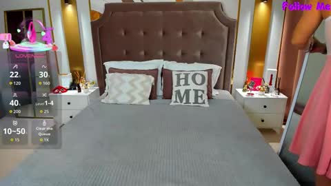 Anna online show from 10.19.25