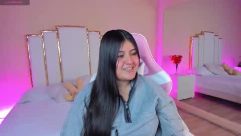 Snapshot of annaswift_ chatting on 02.11.26 Anna online show from 02.11.26