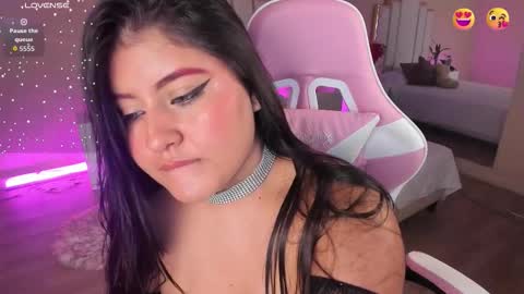 Snapshot of annaswift_ chatting on 03.11.26 Anna online show from 03.11.26