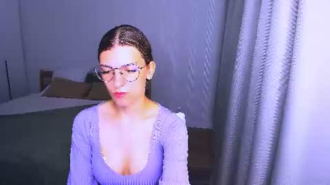 Snapshot of annathorne chatting on 06.16.26 Im Anna online show from 06.16.26