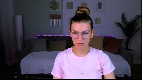 Snapshot of annathorne chatting on 06.24.26 Im Anna online show from 06.24.26