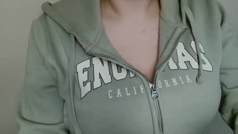 Bella online show from 02.11.26