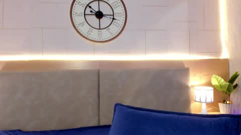 anne_millerr online show from 05.15.26