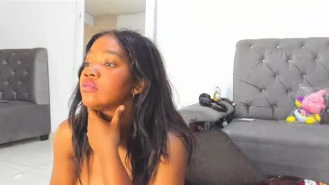 Snapshot of annebullocks chatting on 02.09.25 Annie online show from 02.09.25